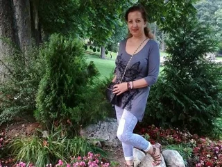 EvelyneFlirtyMilf profile