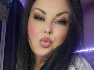 NikkiSkye profile
