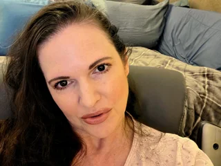 Nina profile