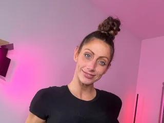 SkyeHotwife profile